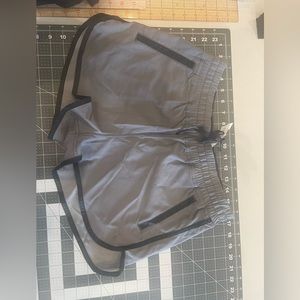 Lululemon unlined running shorts size 8